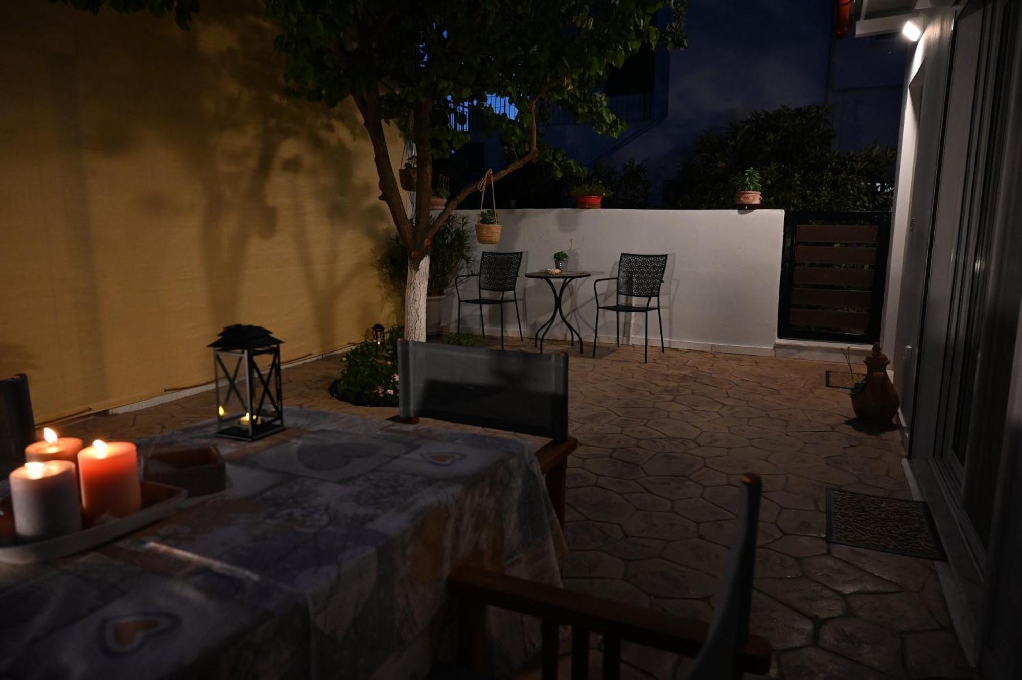 Evita'S Guesthouse Agia Marina Mikrolimanou Buitenkant foto