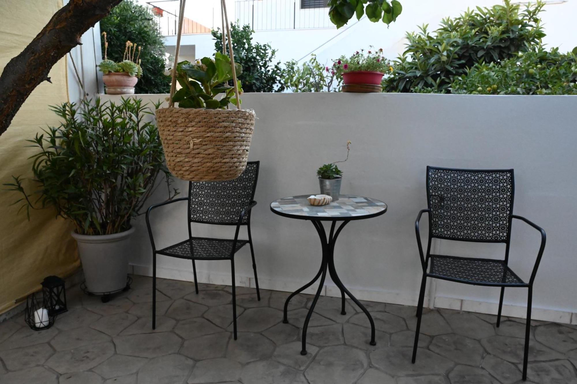 Evita'S Guesthouse Agia Marina Mikrolimanou Buitenkant foto